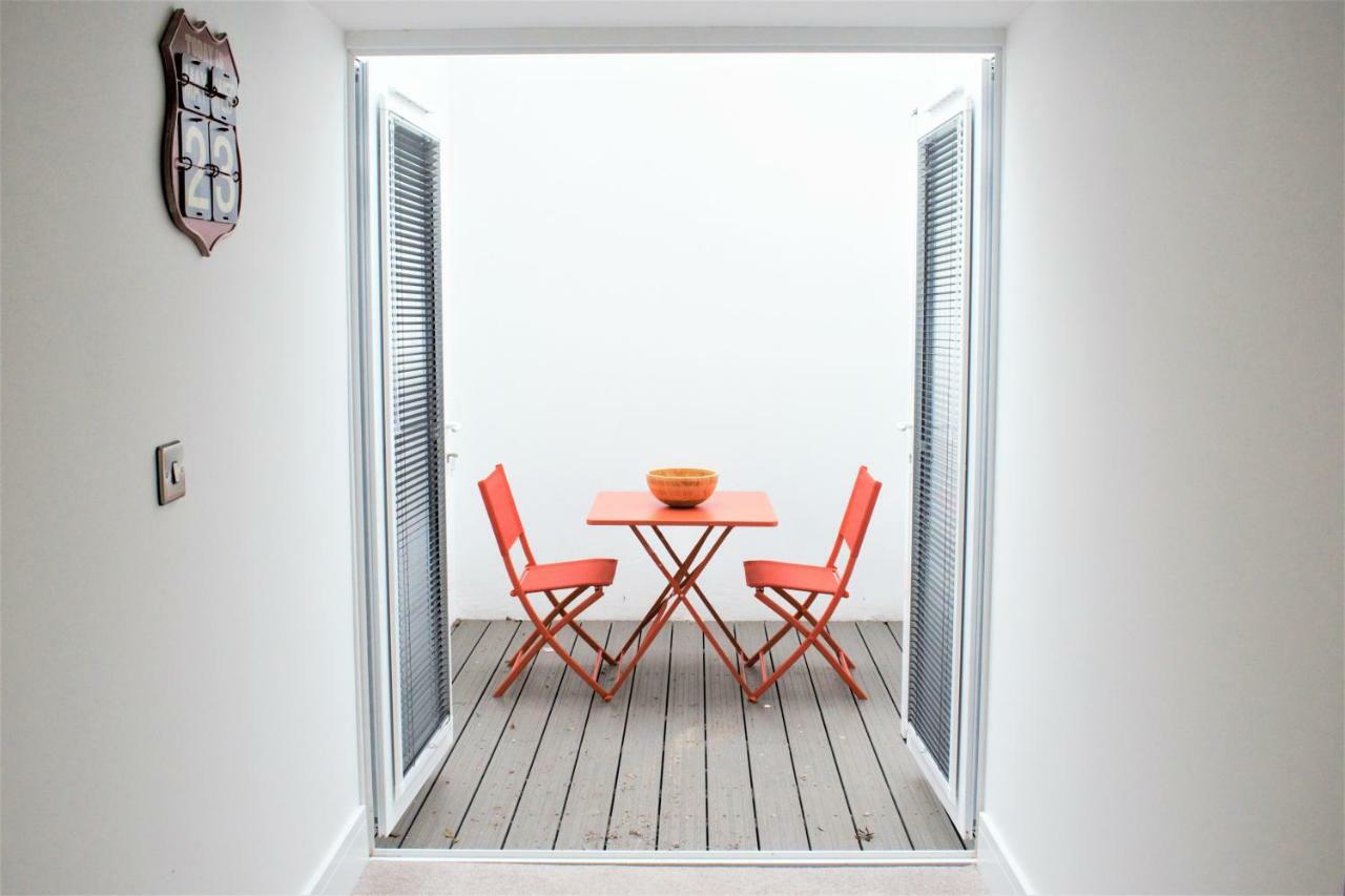 Rowan Tree - Your Apartment ブリストル エクステリア 写真